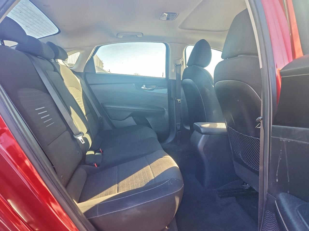 Kia Forte Gt Line Image 9