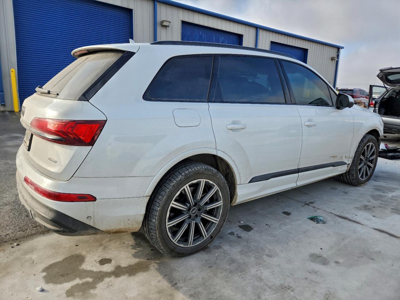 Audi Q7 Premium Plus Image 6