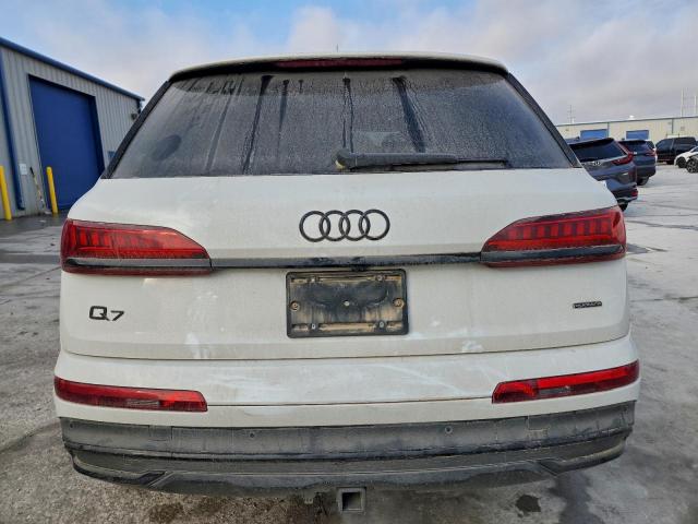 Audi Q7 Premium Plus Image 4