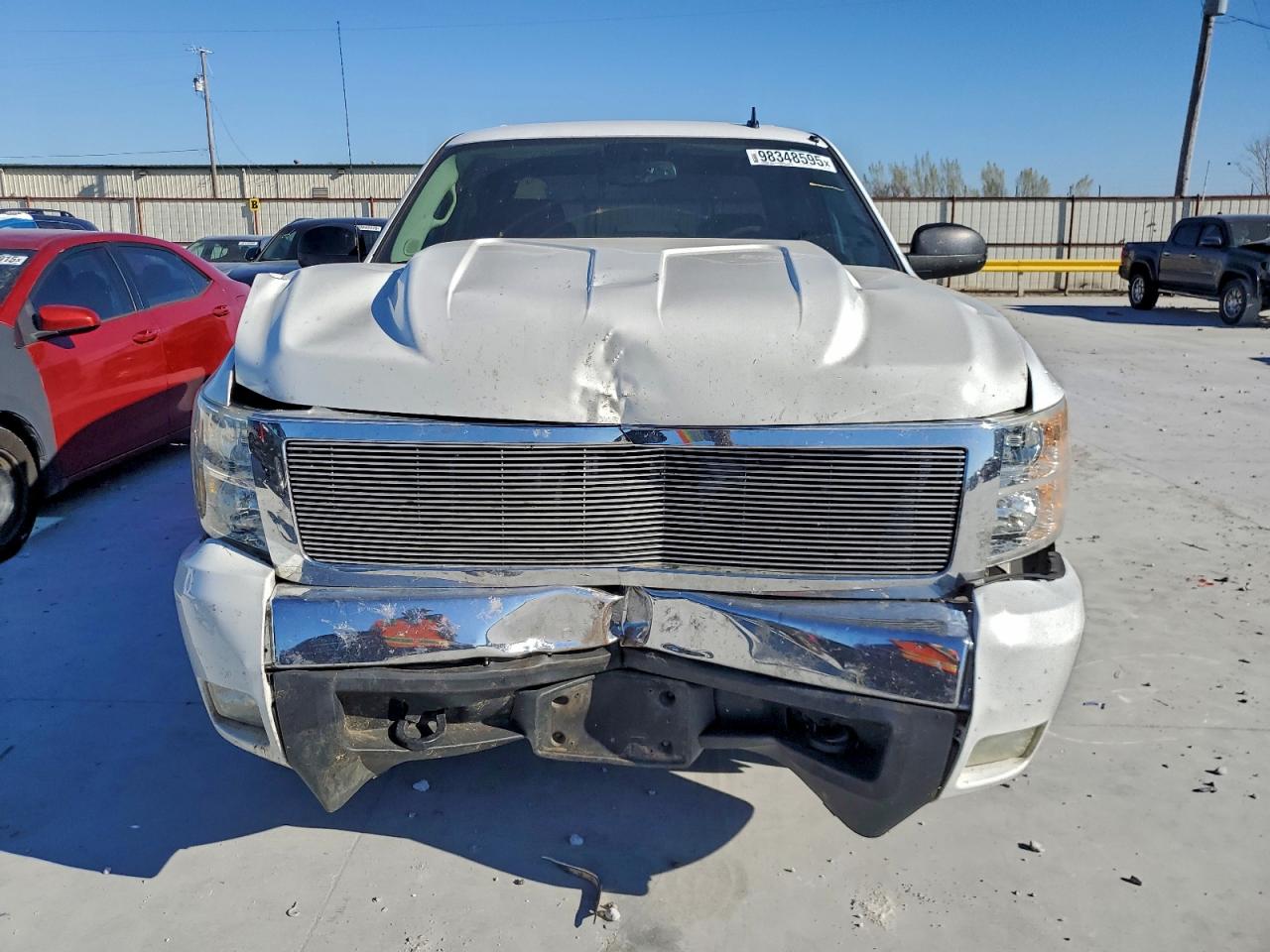 Chevrolet Silverado C1500 Crew Cab Image 9
