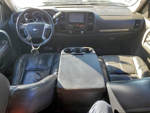 Chevrolet Silverado C1500 Crew Cab Image 2