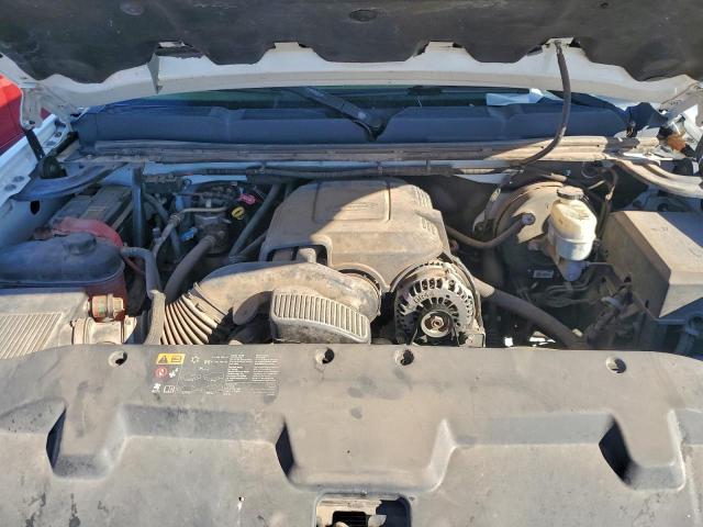 Chevrolet Silverado C1500 Crew Cab Image 8