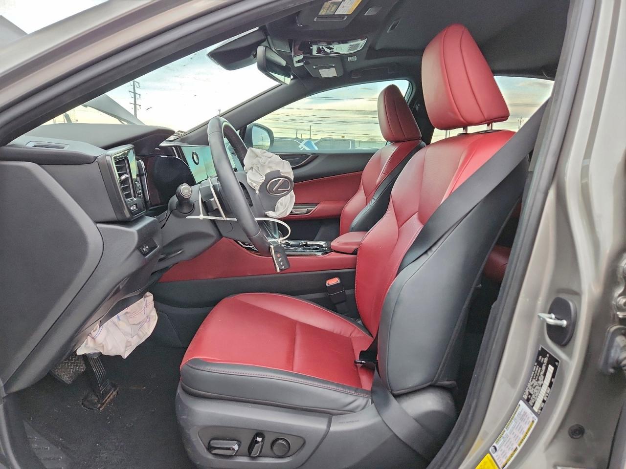 Lexus NX 350h Image 9