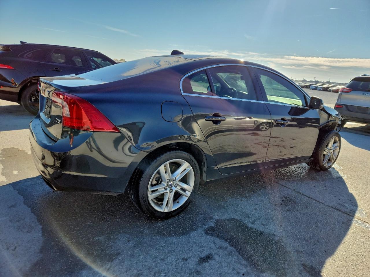 Volvo S60 Premier Image 3