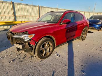  Salvage Alfa Romeo Stelvio