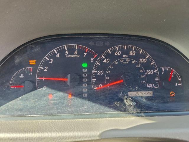 Toyota Camry Le Image 7