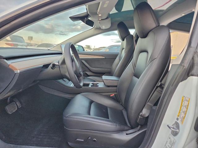 Tesla Model 3 Image 4