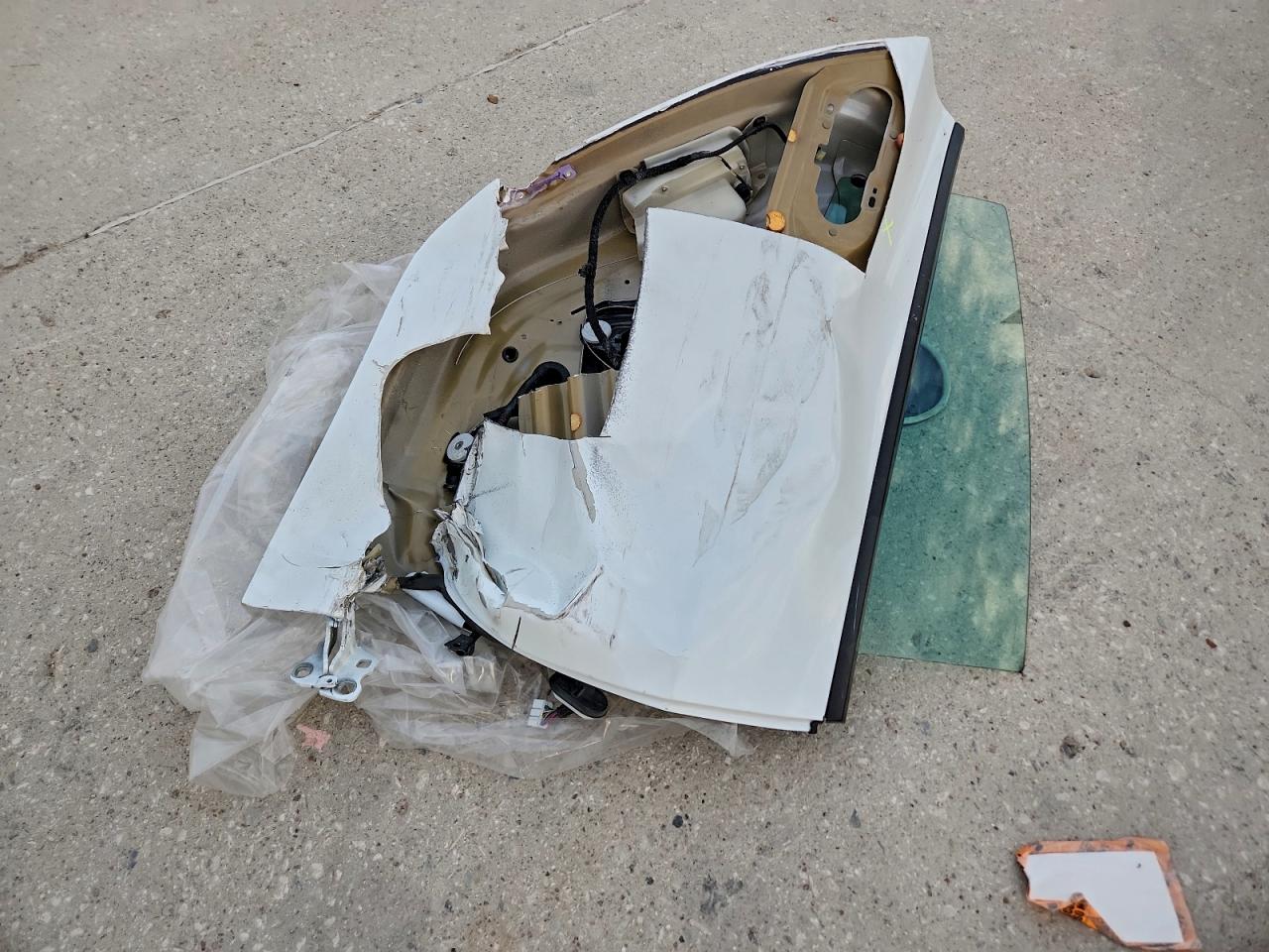 Tesla Model 3 Image 7