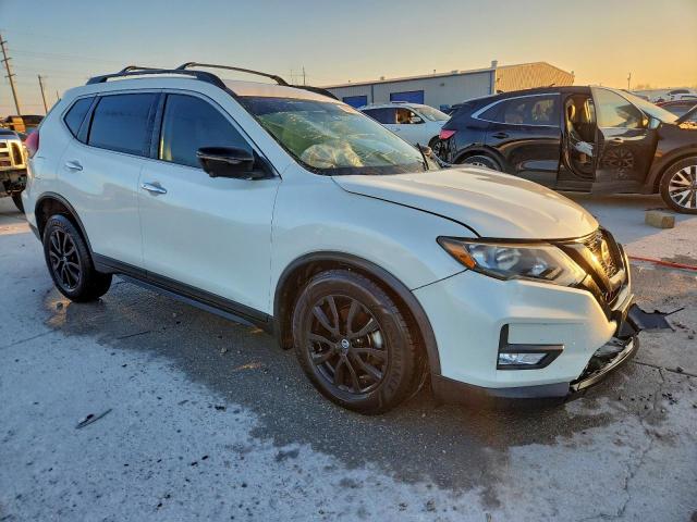 Nissan Rogue S Image 4