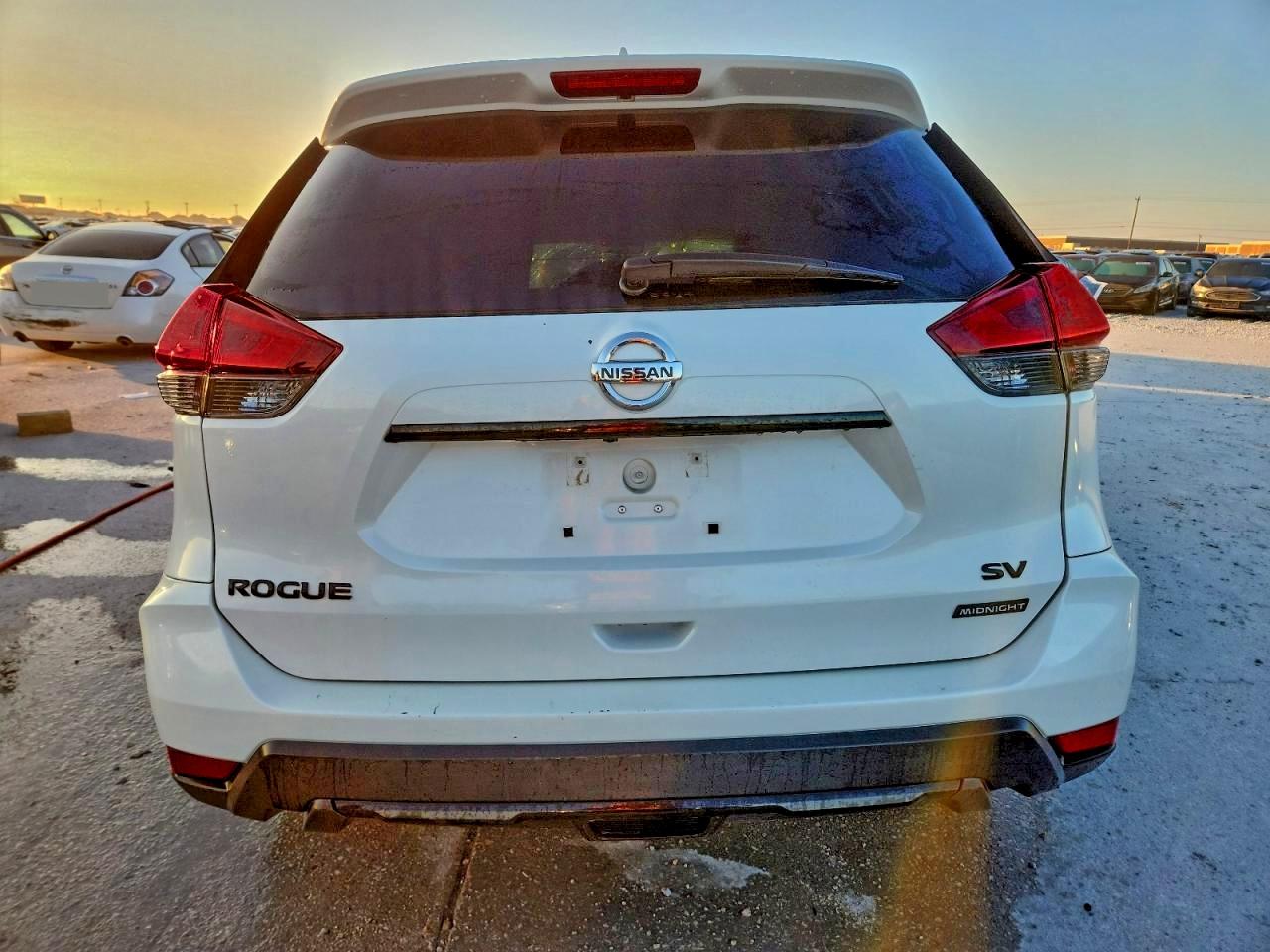 Nissan Rogue S Image 6