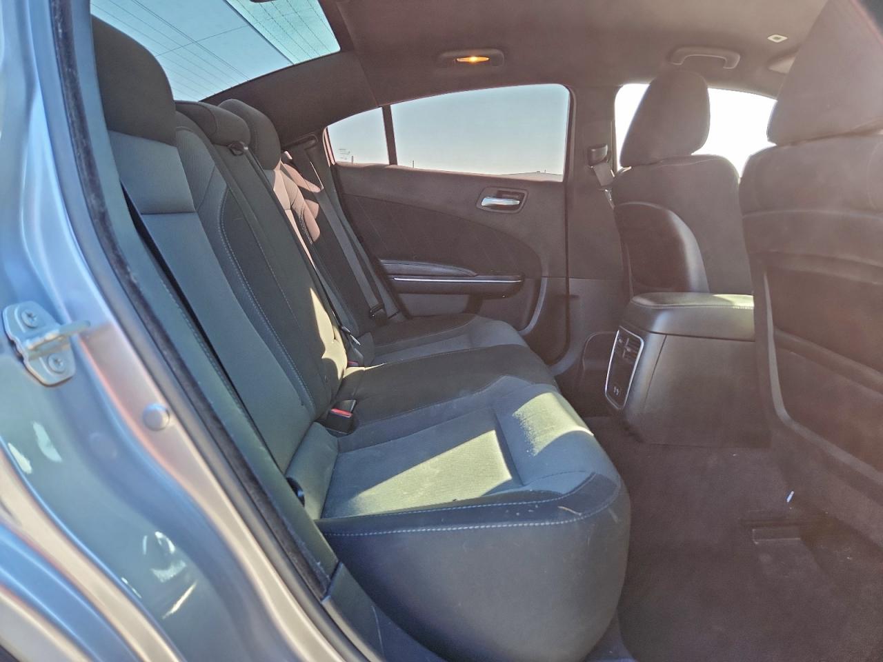 Dodge Charger R/t Image 2