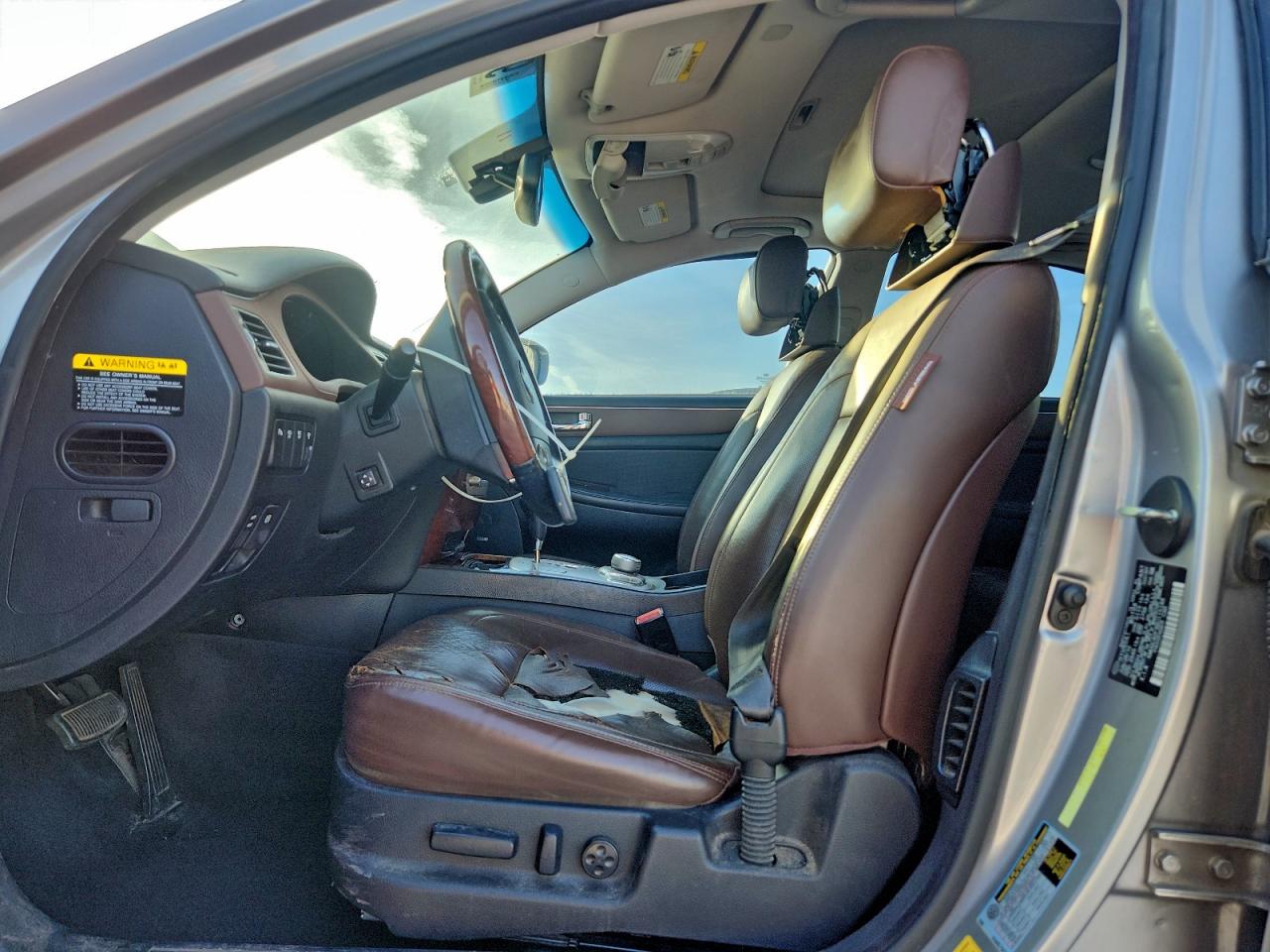 Hyundai Genesis 4.6l Image 12