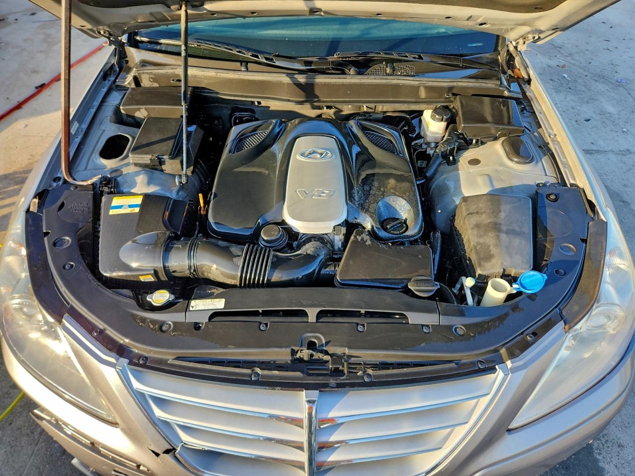Hyundai Genesis 4.6l Image 6