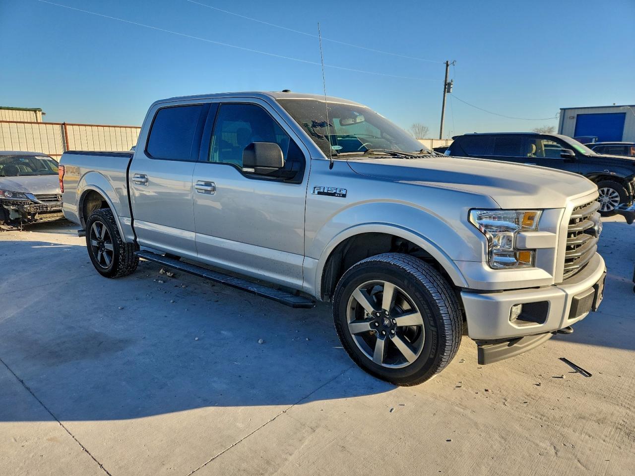 Ford F-150 Supercrew Image 10
