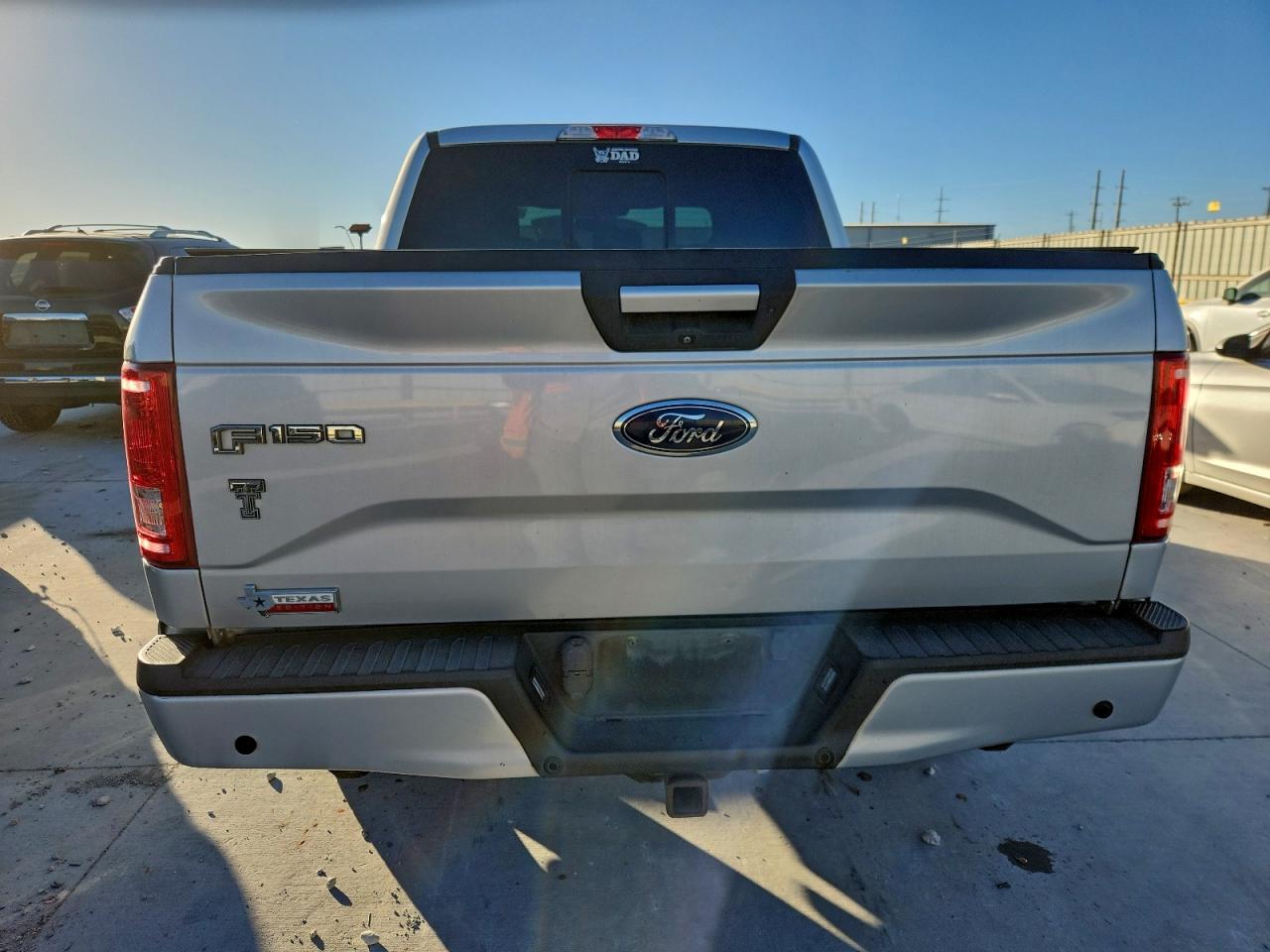 Ford F-150 Supercrew Image 6