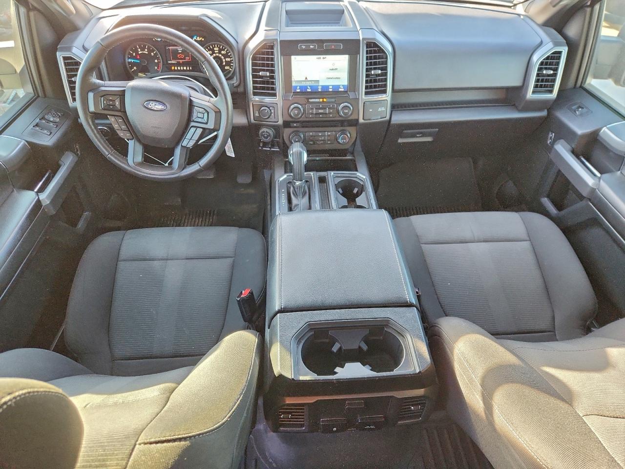 Ford F-150 Supercrew Image 5