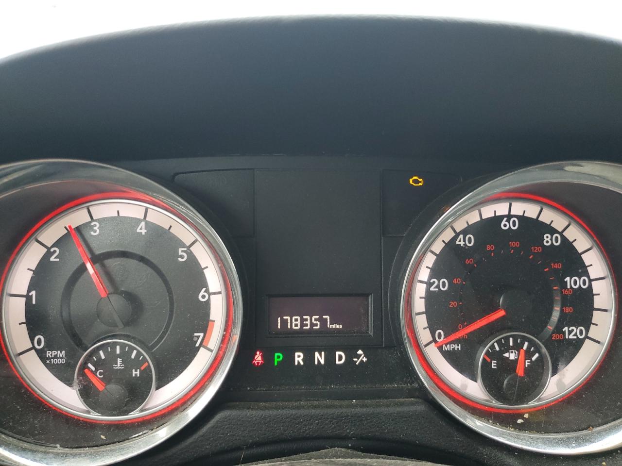 Dodge Caravan Sxt Image 2