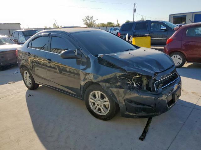 Chevrolet Sonic Lt Image 3