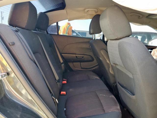 Chevrolet Sonic Lt Image 11