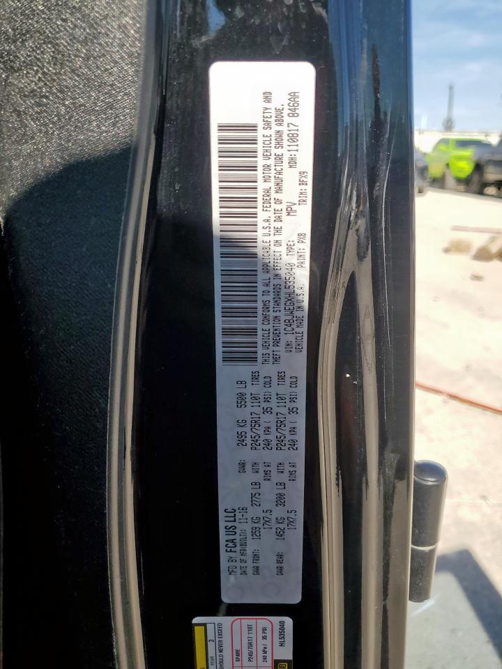 Jeep Wrangler Sahara Image 6