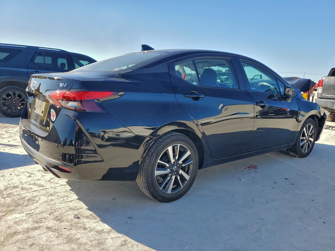 Nissan Versa Sv Image 3