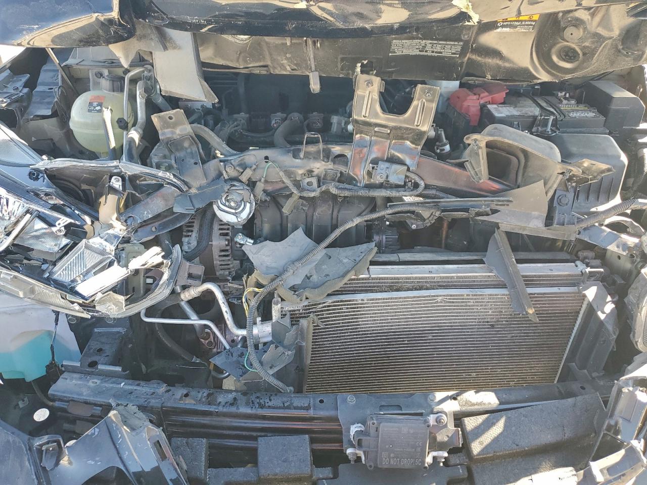 Nissan Versa Sv Image 8