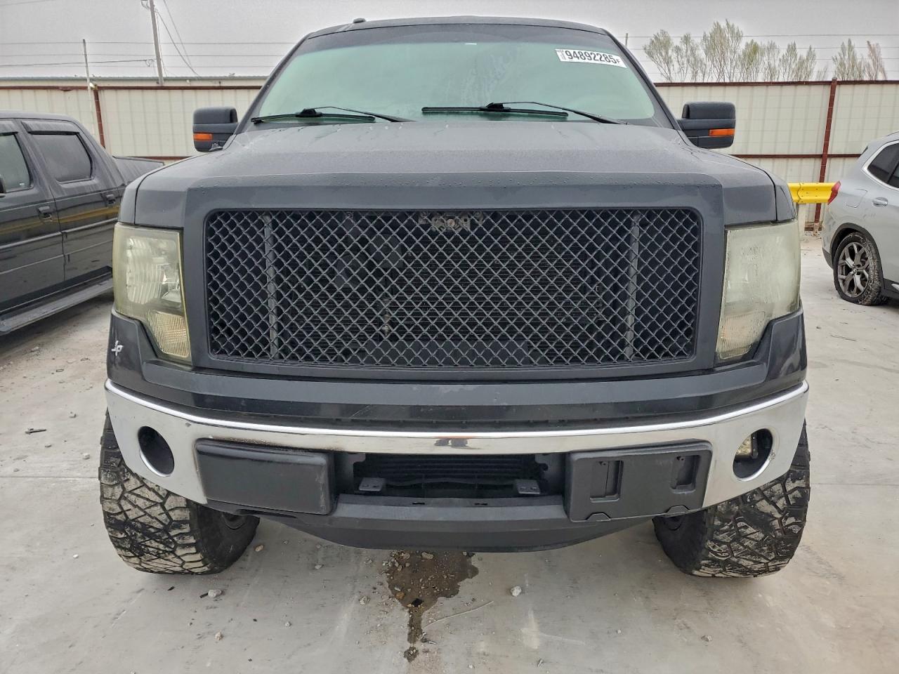 Ford F-150 Supercrew Image 3