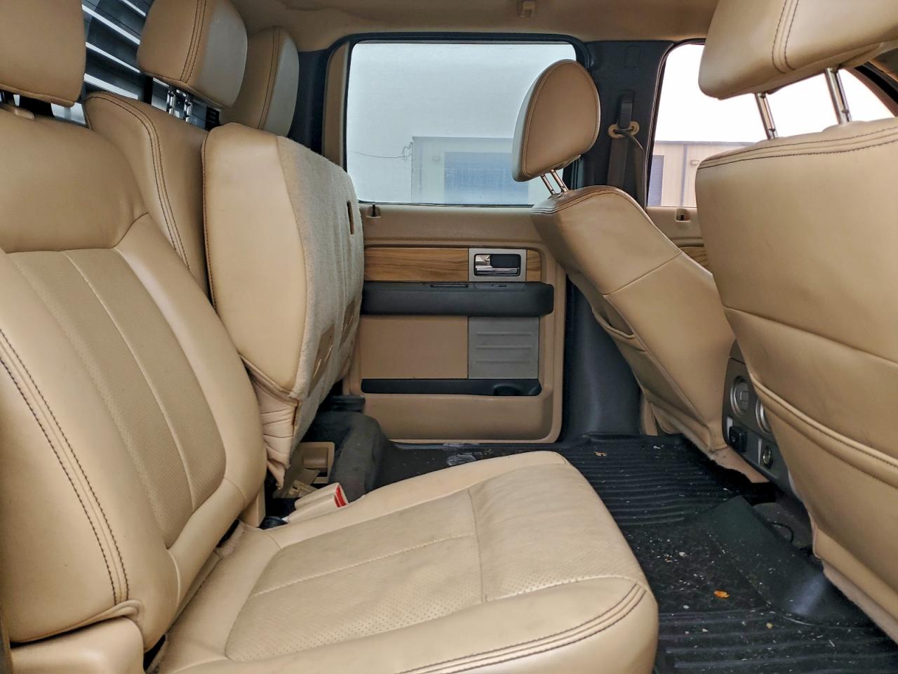 Ford F-150 Supercrew Image 10