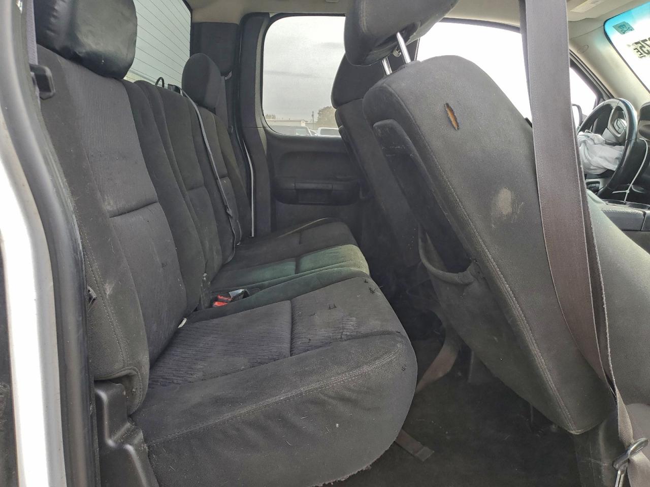 Chevrolet Silverado C1500 Lt Image 6