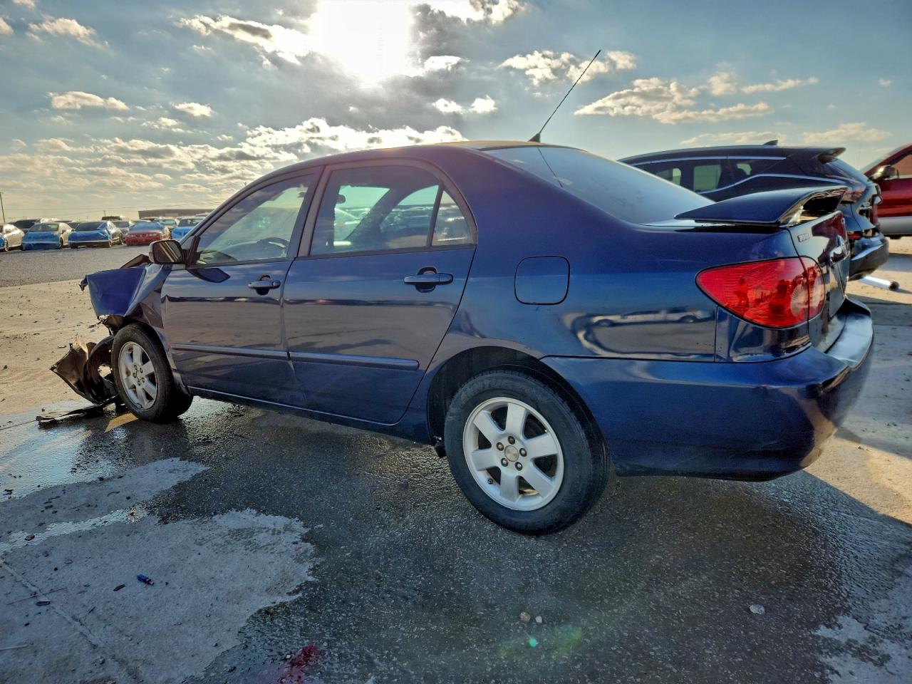 Toyota Corolla Ce Image 9