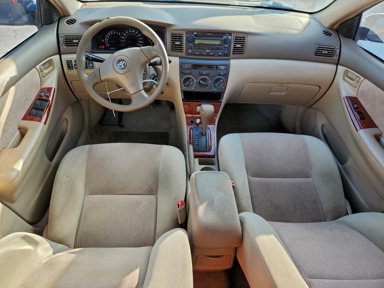 Toyota Corolla Ce Image 4