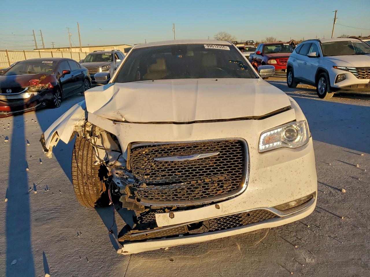 Chrysler 300 Limited Image 7