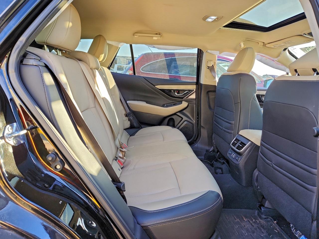 Subaru Outback Limited Image 12