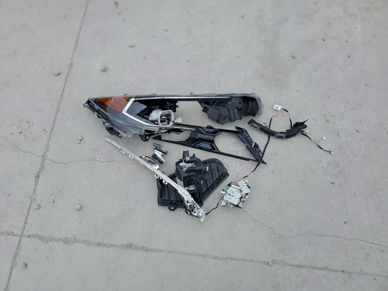 Toyota RAV4 Limited Image 10