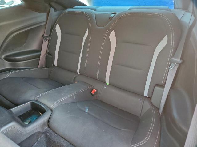 Chevrolet Camaro Lt Image 11