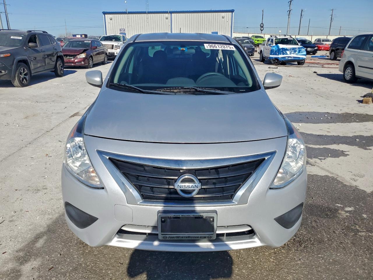 Nissan Versa S Image 5