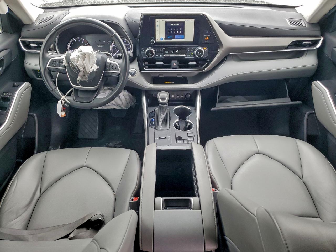 Toyota Highlander L Image 10