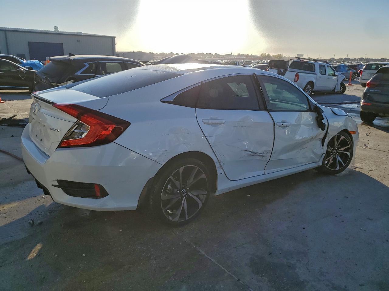 Honda Civic Sport Image 4