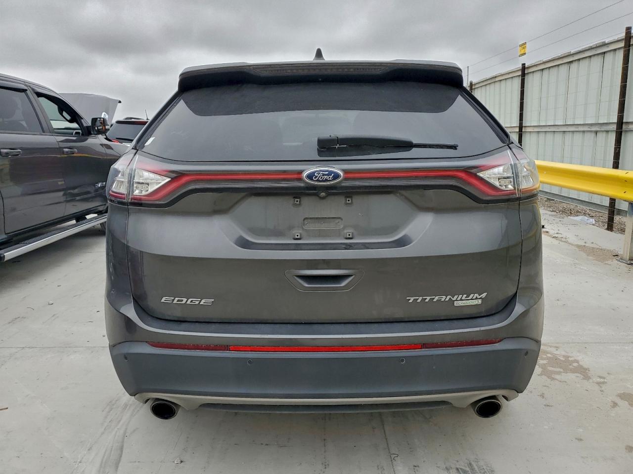 Ford Edge Titanium Image 13