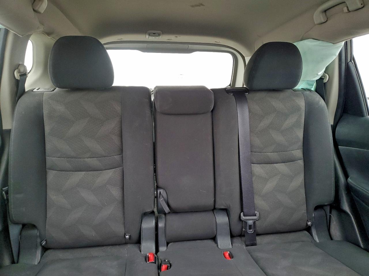 Nissan Rogue S Image 8