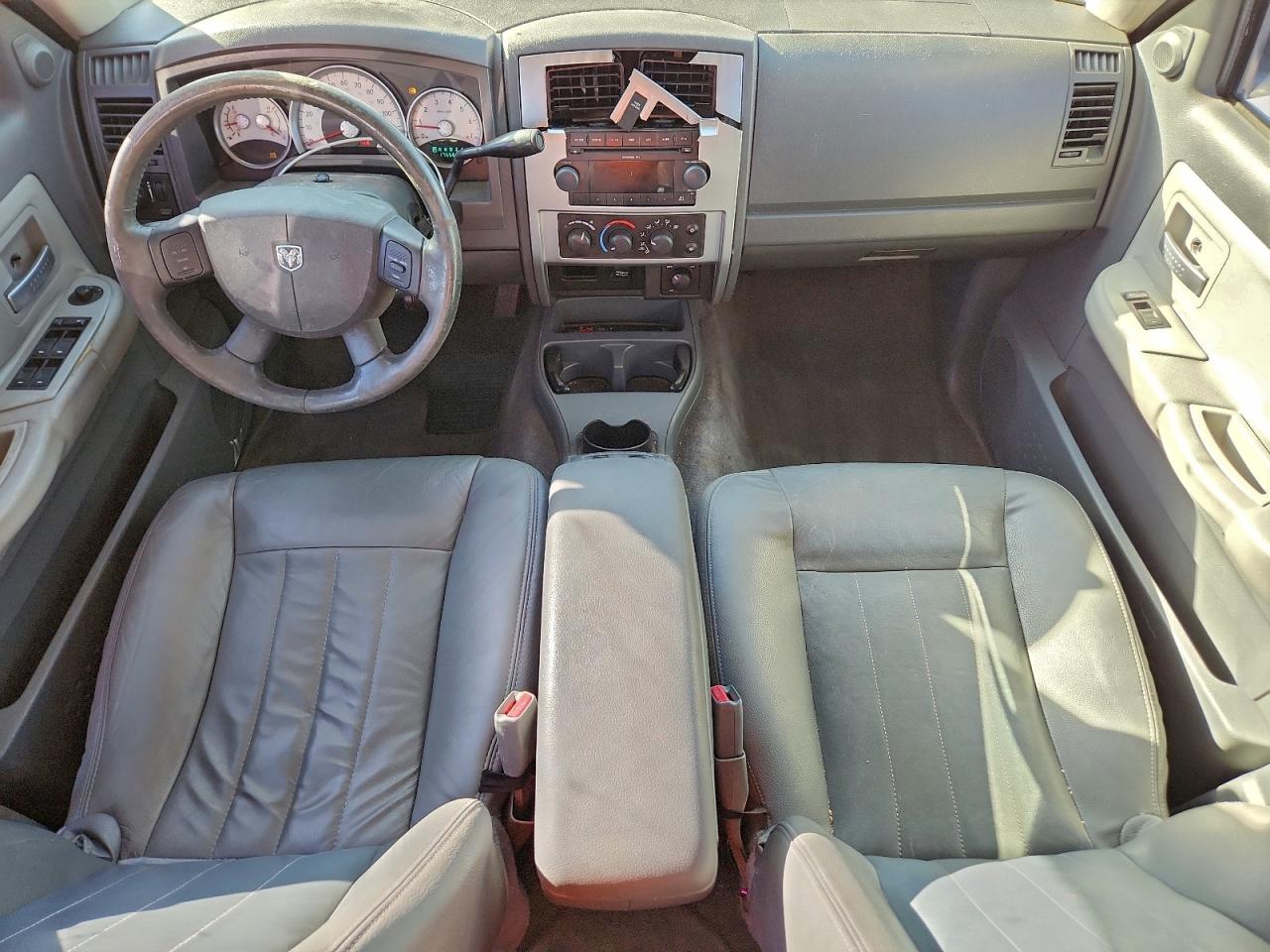 Dodge Dakota Quad Laramie Image 11