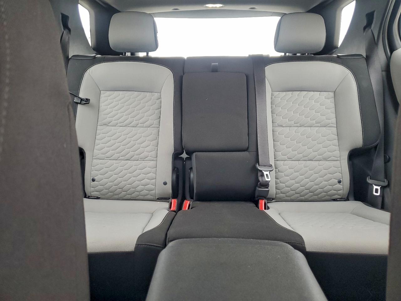 Chevrolet Equinox Ls Image 12