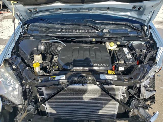 Chrysler Minivan Limited Image 14