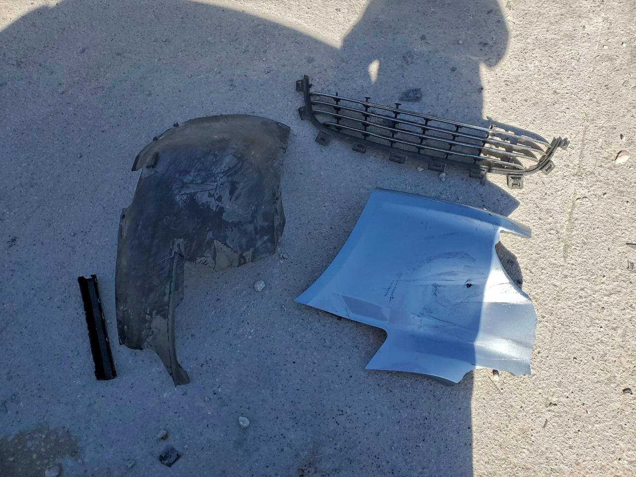 Chrysler Minivan Limited Image 8