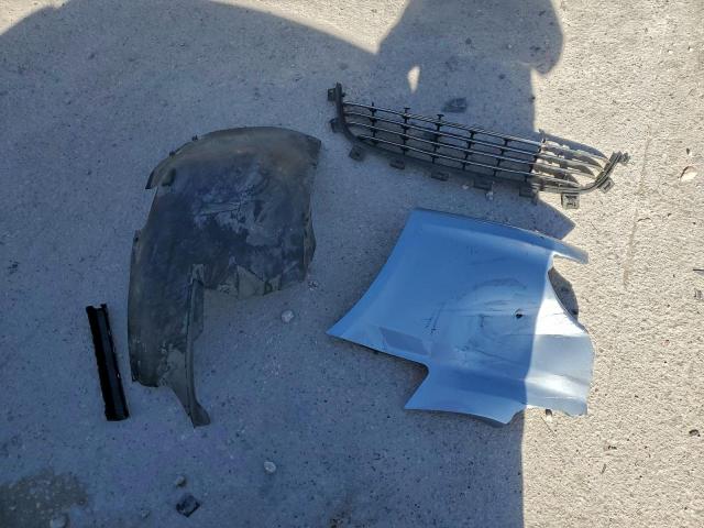 Chrysler Minivan Limited Image 8