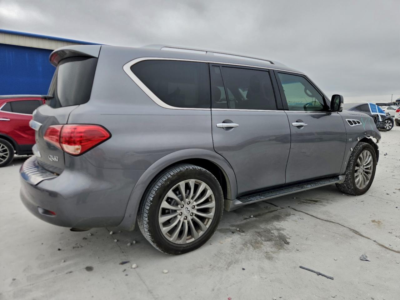 INFINITI Qx Base Image 4