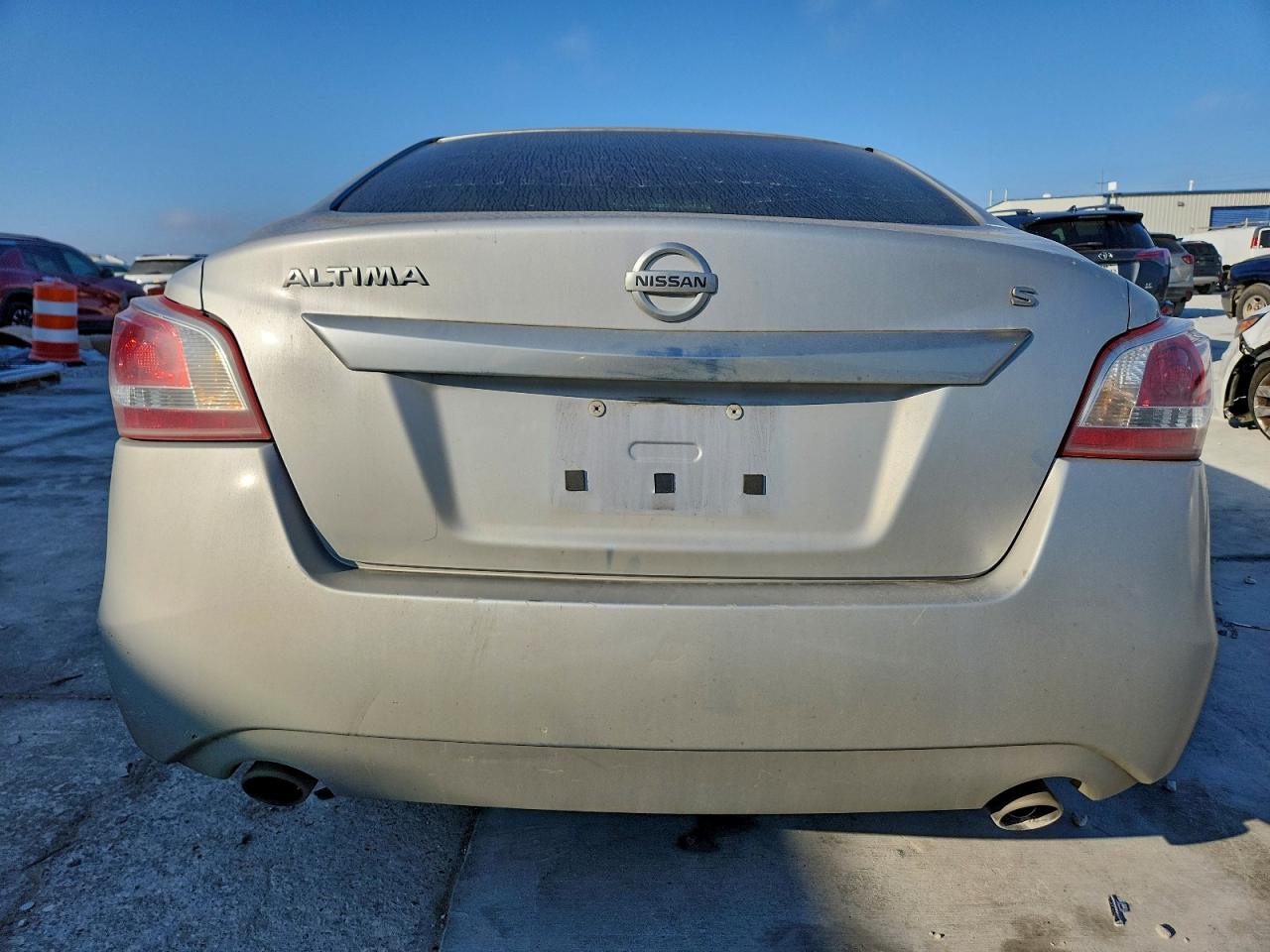 Nissan Altima 2.5 Image 8