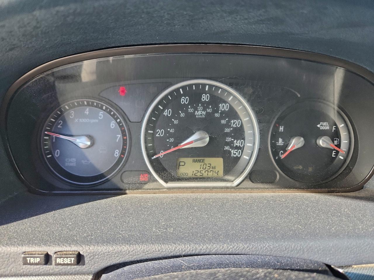 Hyundai SONATA Gls Image 12