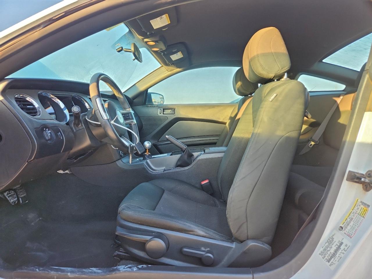 Ford Mustang Image 5