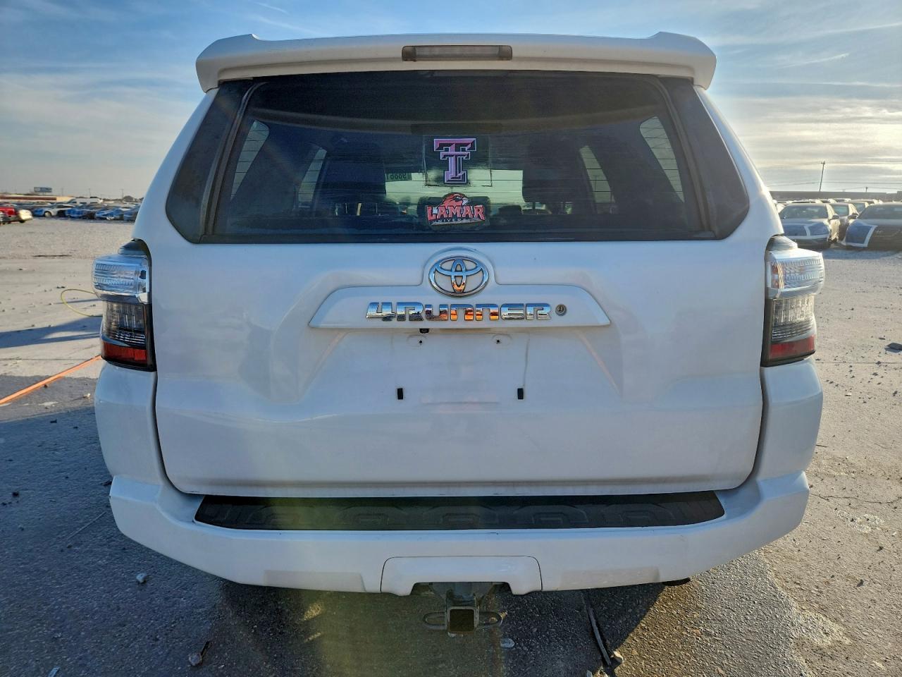 Toyota 4Runner Sr5 Image 9